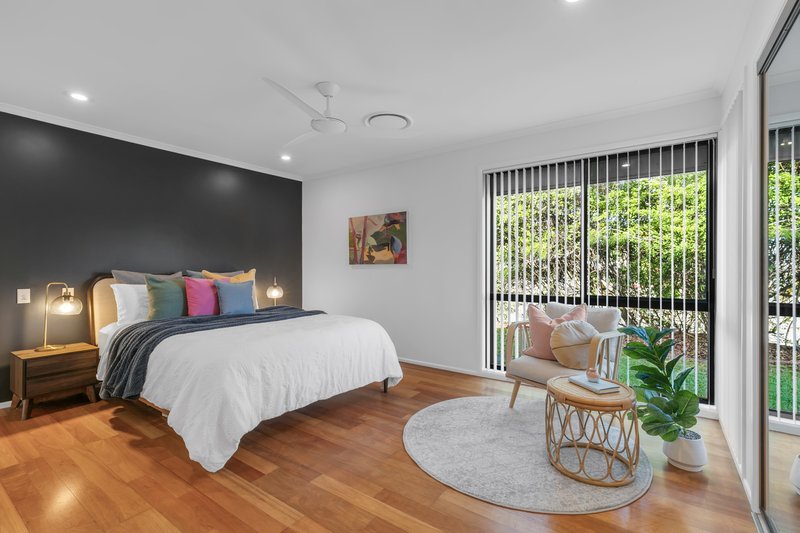 Photo - 3 Crompton Street, Kenmore Hills QLD 4069 - Image 9