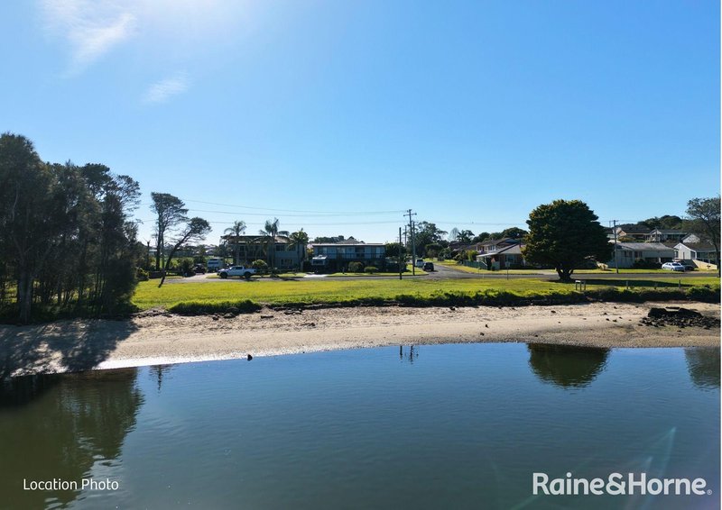 Photo - 3 Crookhaven Drive, Greenwell Point NSW 2540 - Image 20