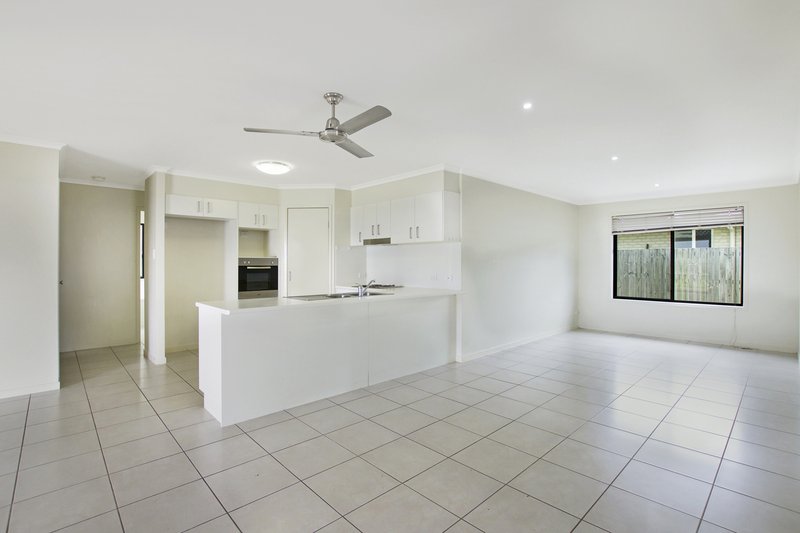 Photo - 3 Crows Ash Place, Kuluin QLD 4558 - Image 4