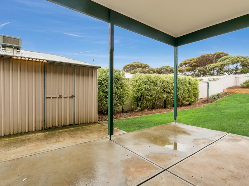 Photo - 3 Crowsnest Place, Seaford Rise SA 5169 - Image 13