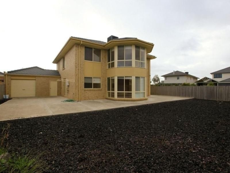 Photo - 3 Crystal Court, Point Cook VIC 3030 - Image 8