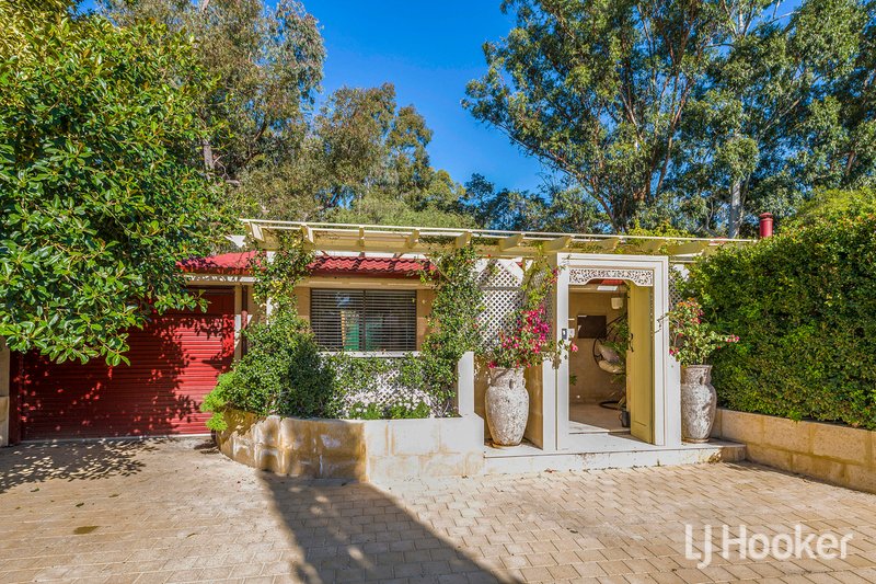 Photo - 3 Cue Court, Gosnells WA 6110 - Image 2