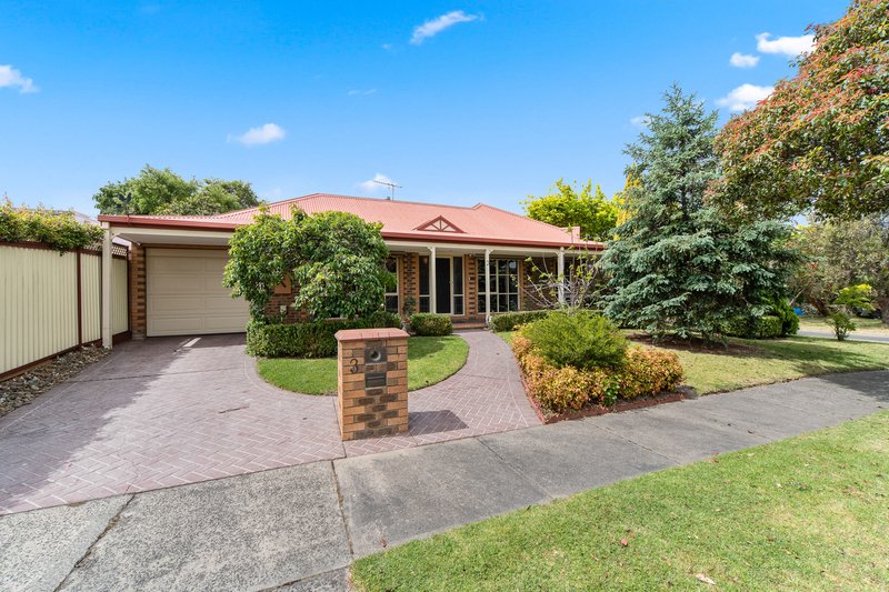 3 Cuneata Close, Langwarrin VIC 3910