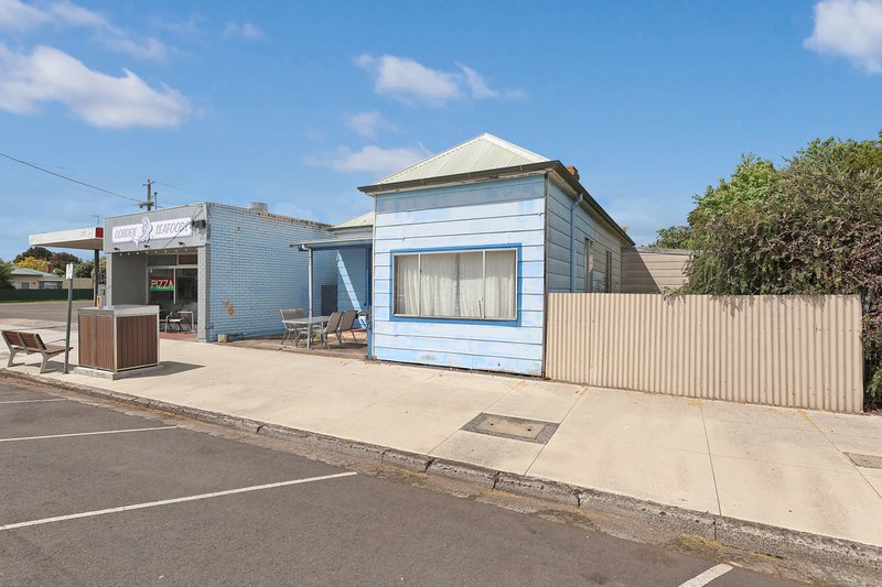 Photo - 3 Curdie Street, Cobden VIC 3266 - Image 4