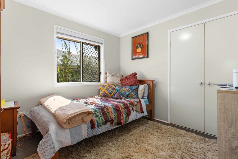 Photo - 3 Currawong Drive, Highfields QLD 4352 - Image 10