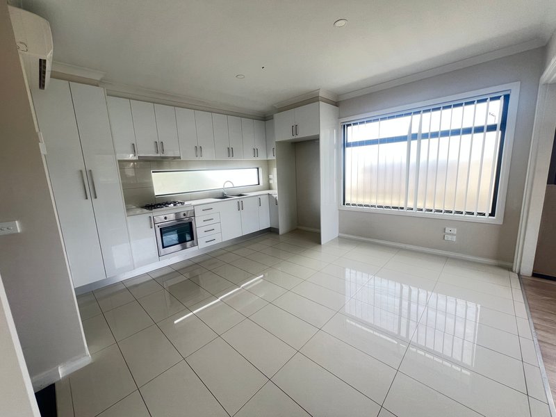 Photo - 3 Cuthbert Street, Broadmeadows VIC 3047 - Image 3