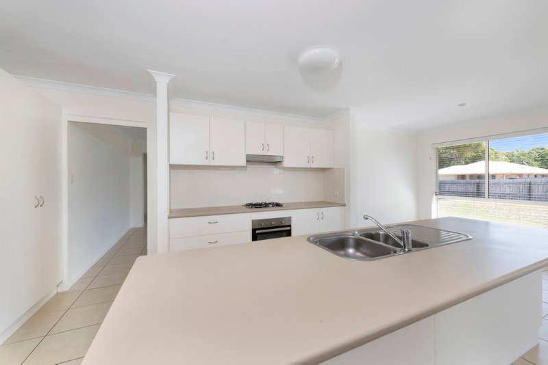 Photo - 3 Cycad Court, Moore Park Beach QLD 4670 - Image 7