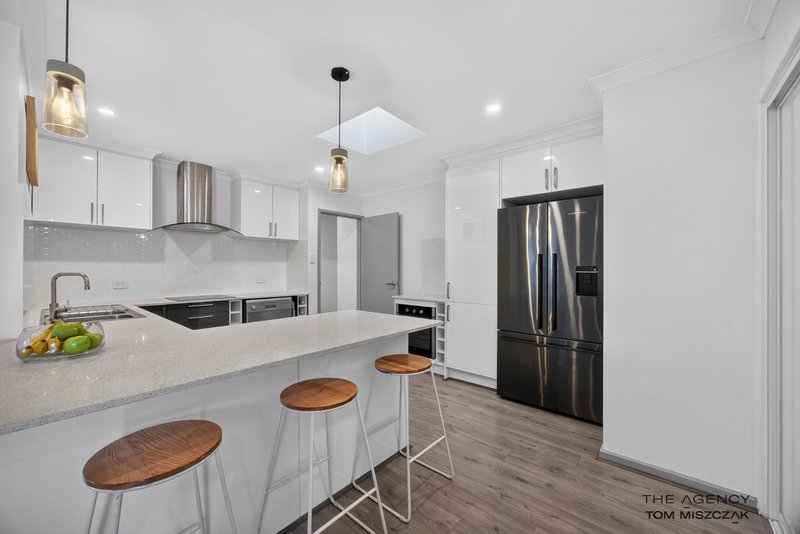 Photo - 3 Cypress Road, Forrestfield WA 6058 - Image 4