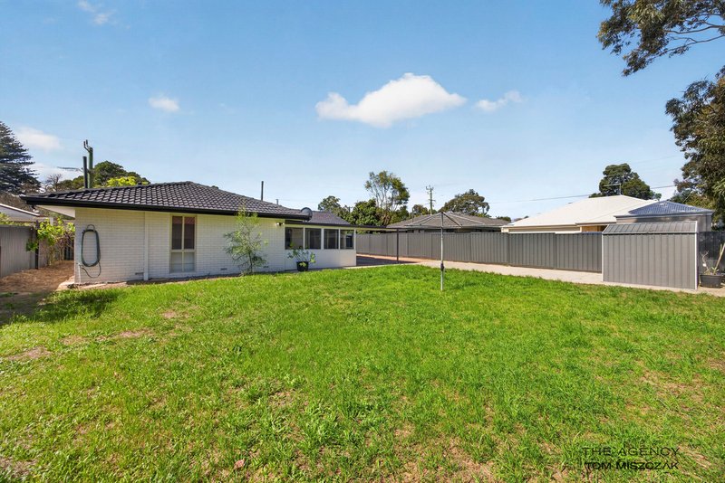 Photo - 3 Cypress Road, Forrestfield WA 6058 - Image 24
