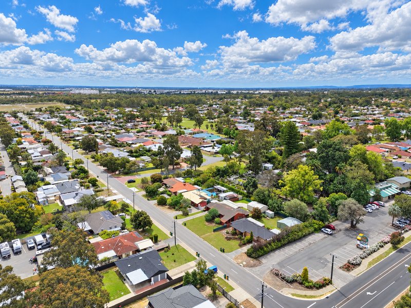 Photo - 3 Cypress Road, Forrestfield WA 6058 - Image 32