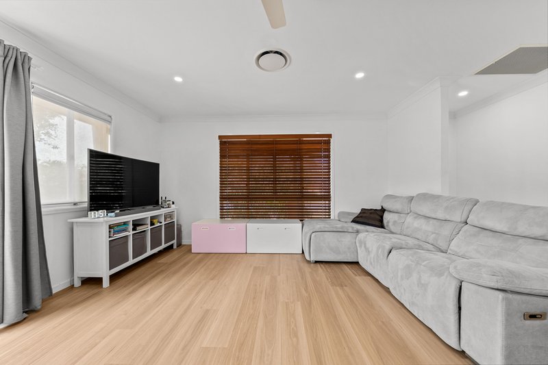 Photo - 3 Daffodil Place, Runcorn QLD 4113 - Image 6