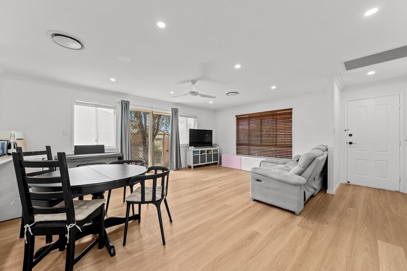 Photo - 3 Daffodil Place, Runcorn QLD 4113 - Image 8