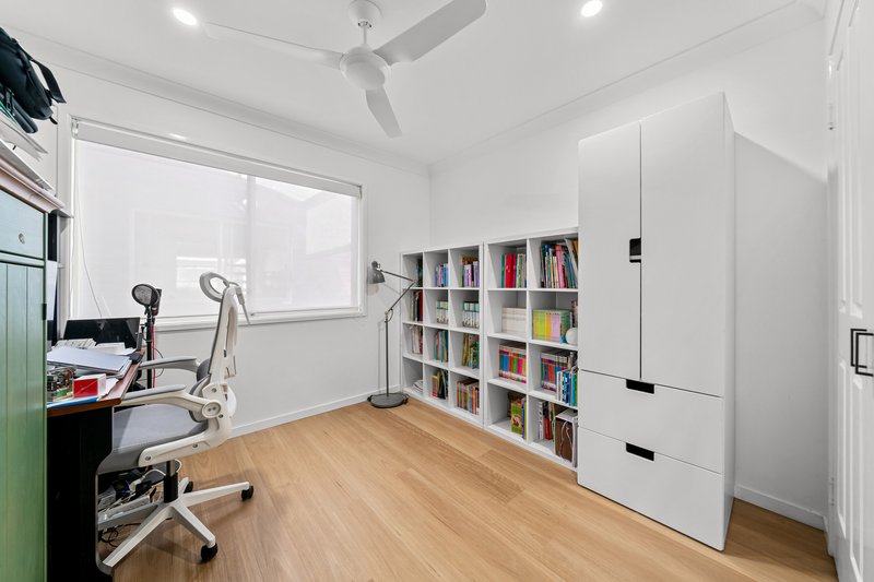 Photo - 3 Daffodil Place, Runcorn QLD 4113 - Image 10