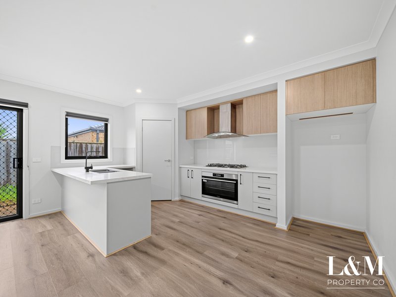 Photo - 3 Daisy Drive, Donnybrook VIC 3064 - Image 4