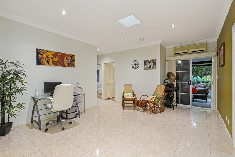 Photo - 3 Dale Court, Upper Kedron QLD 4055 - Image 9