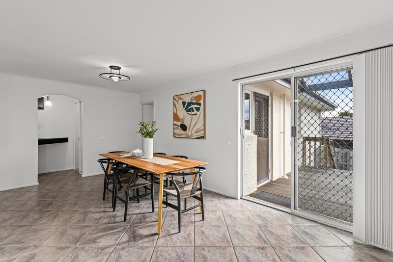 Photo - 3 Dalyston Street, Grovedale VIC 3216 - Image 6