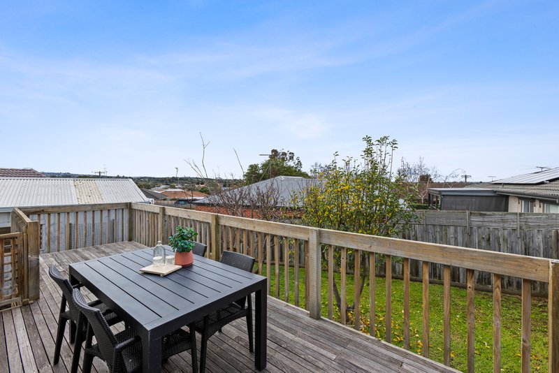 Photo - 3 Dalyston Street, Grovedale VIC 3216 - Image 13