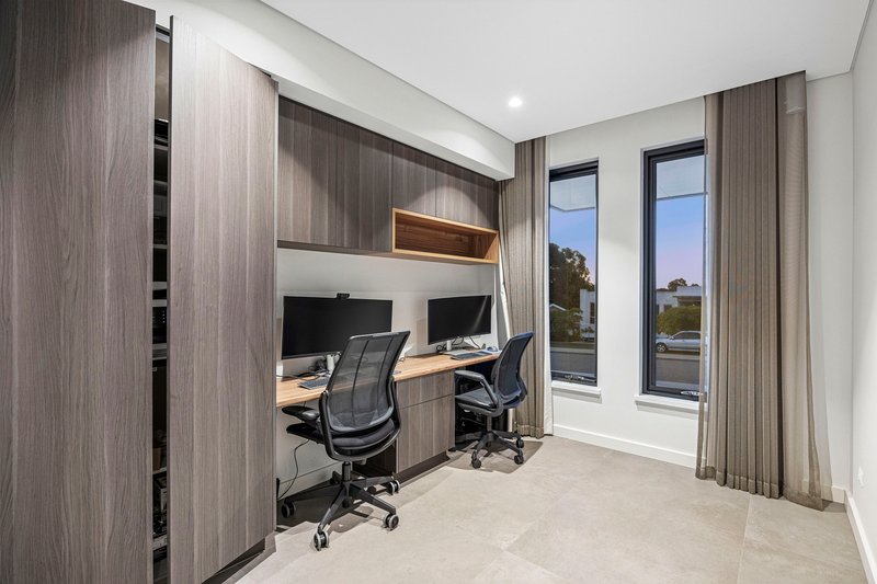 Photo - 3 Dampier Avenue, City Beach WA 6015 - Image 31