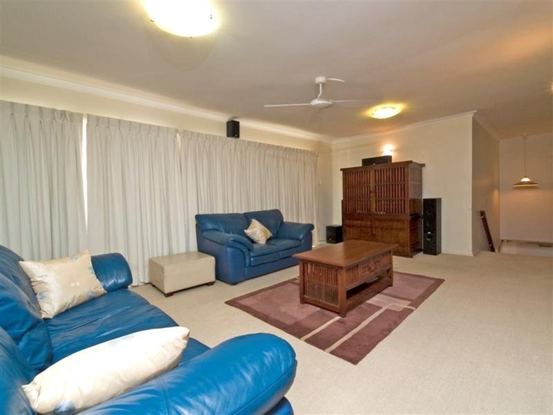 Photo - 3 Dargie Street, Everton Park QLD 4053 - Image 4