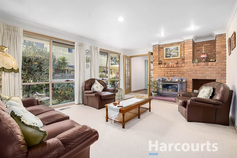 Photo - 3 Darling Court, Rowville VIC 3178 - Image 2