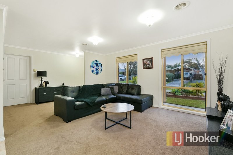 Photo - 3 Darvell Court, Pakenham VIC 3810 - Image 5