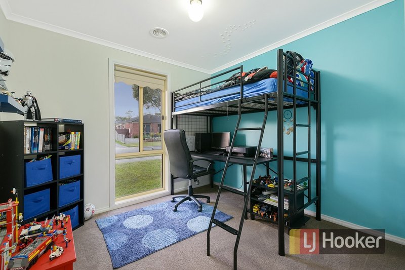 Photo - 3 Darvell Court, Pakenham VIC 3810 - Image 10