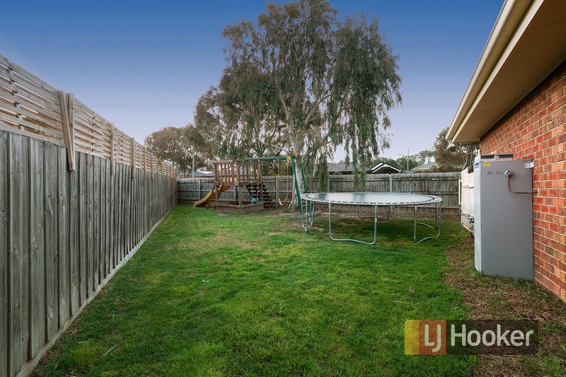 Photo - 3 Darvell Court, Pakenham VIC 3810 - Image 15