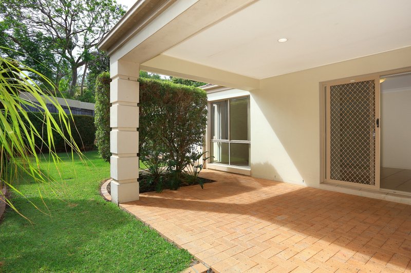 Photo - 3 Dellwood Circuit, Molendinar QLD 4214 - Image 2