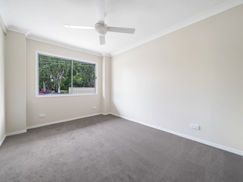 Photo - 3 Deodar Street, Woodridge QLD 4114 - Image 14