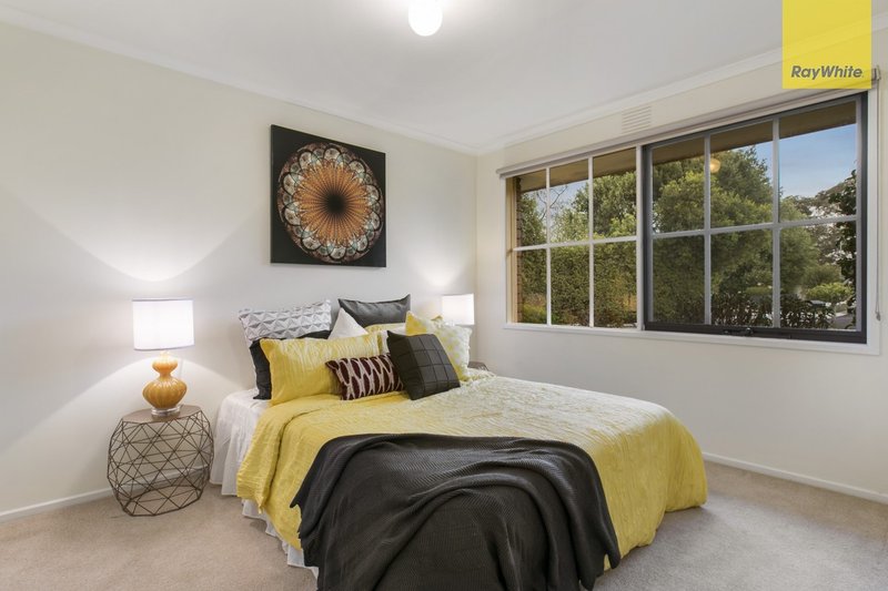 Photo - 3 Derwent Court, Berwick VIC 3806 - Image 8