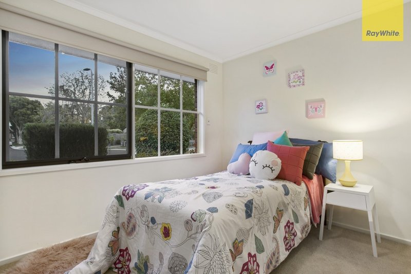 Photo - 3 Derwent Court, Berwick VIC 3806 - Image 9