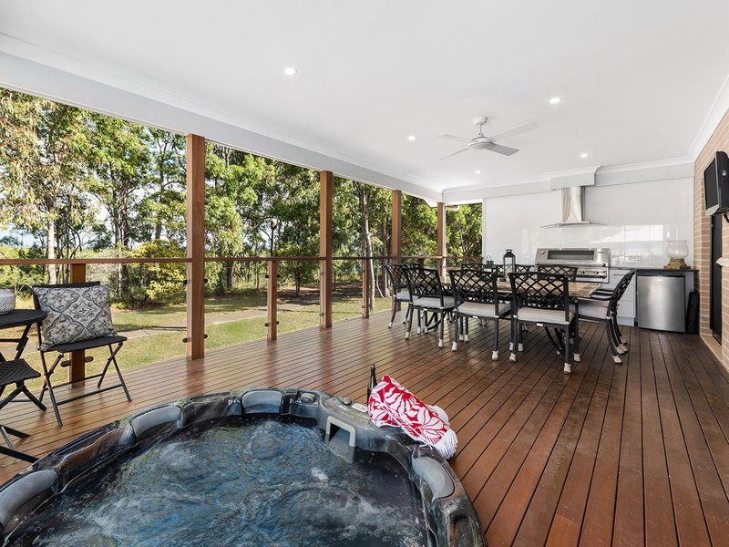 Photo - 3 Derwent Street, Murrumba Downs QLD 4503 - Image 14