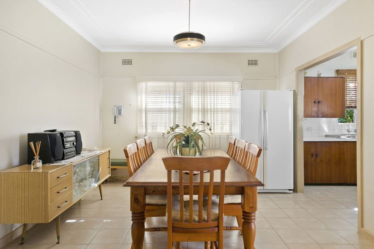 Photo - 3 Desmond Street, Merrylands NSW 2160 - Image 4