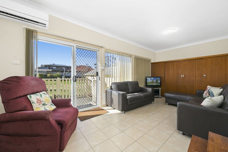 Photo - 3 Desmond Street, Merrylands NSW 2160 - Image 5