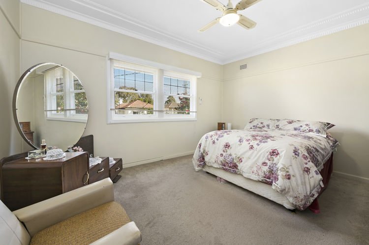 Photo - 3 Desmond Street, Merrylands NSW 2160 - Image 6