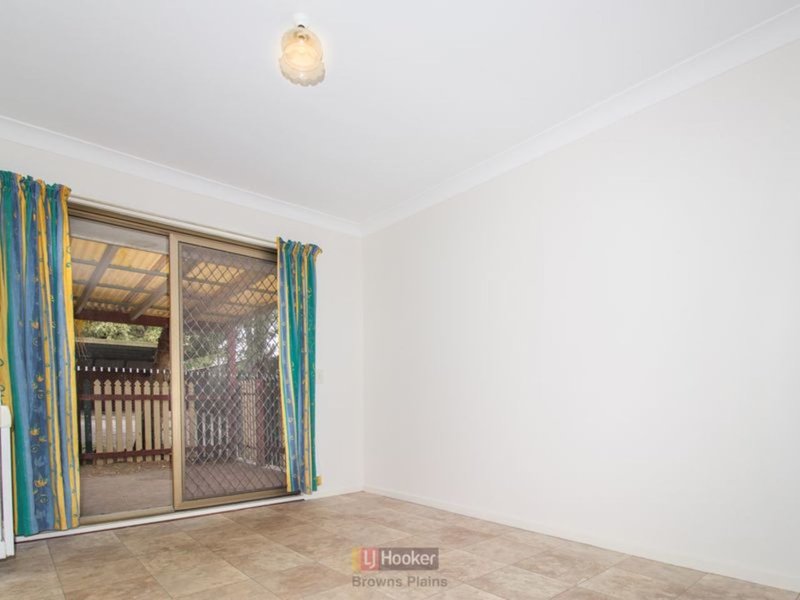 Photo - 3 Devine Street, Marsden QLD 4132 - Image 6