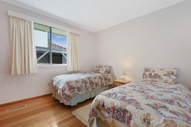 Photo - 3 Dion Road, Glen Waverley VIC 3150 - Image 3