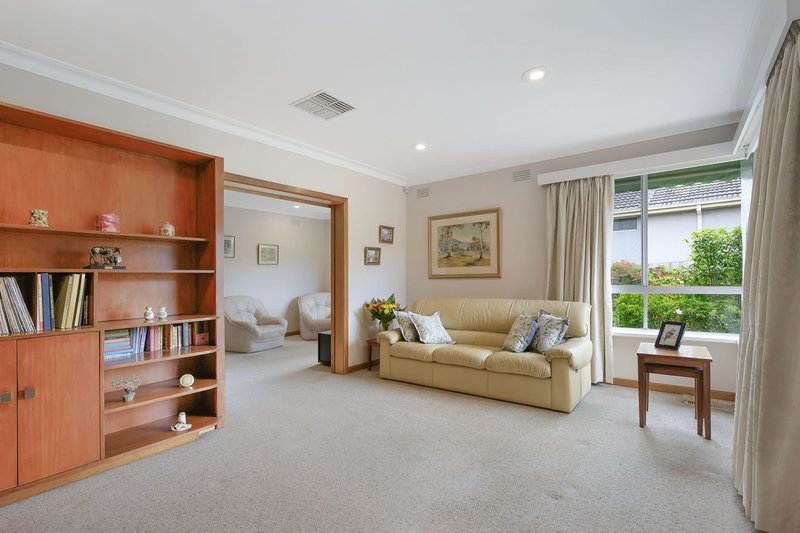 Photo - 3 Dion Road, Glen Waverley VIC 3150 - Image 4