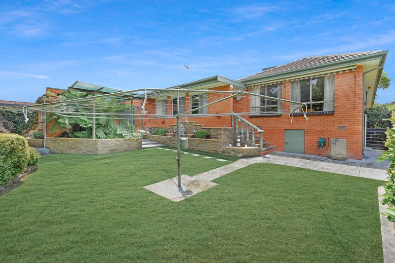 Photo - 3 Dion Road, Glen Waverley VIC 3150 - Image 12