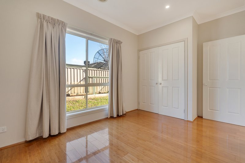 Photo - 3 Discovery Close, Craigieburn VIC 3064 - Image 10