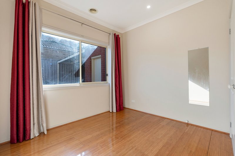 Photo - 3 Discovery Close, Craigieburn VIC 3064 - Image 12