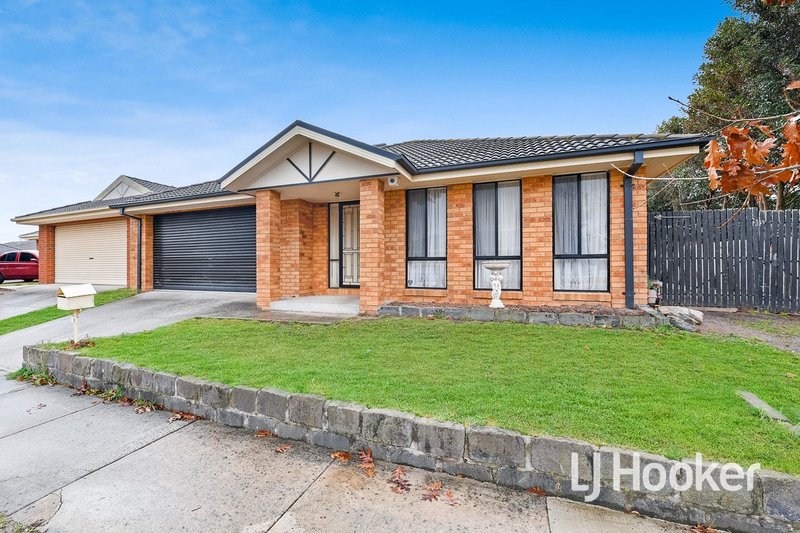 Photo - 3 Dobell Street, Pakenham VIC 3810 - Image 14