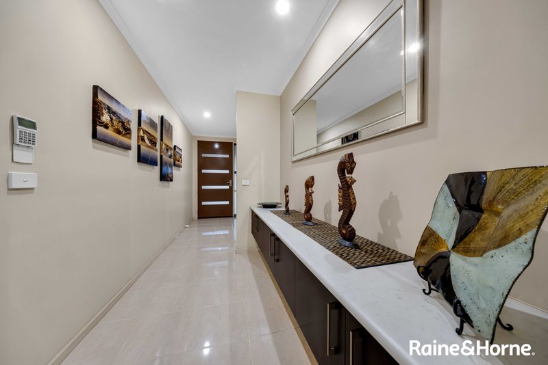 Photo - 3 Domain Avenue, Burnside Heights VIC 3023 - Image 3