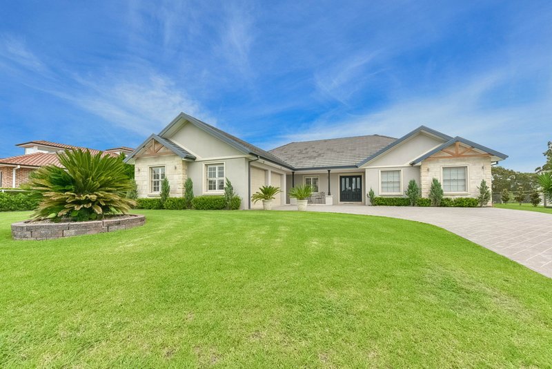 3 Domenics Place, Grasmere NSW 2570