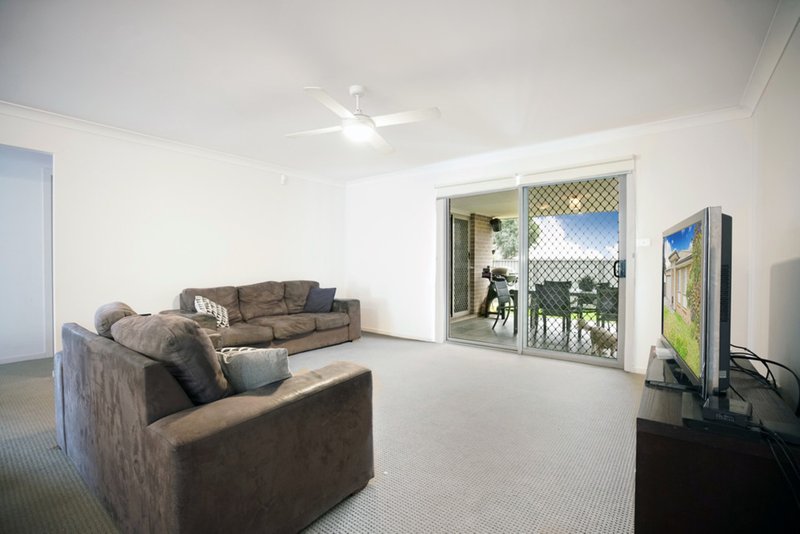 Photo - 3 Domus Street, Glenmore Park NSW 2745 - Image 3