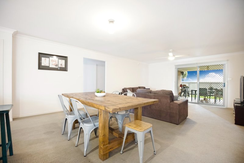 Photo - 3 Domus Street, Glenmore Park NSW 2745 - Image 4