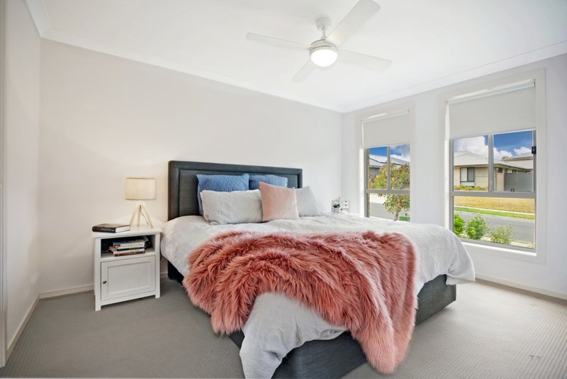 Photo - 3 Domus Street, Glenmore Park NSW 2745 - Image 5