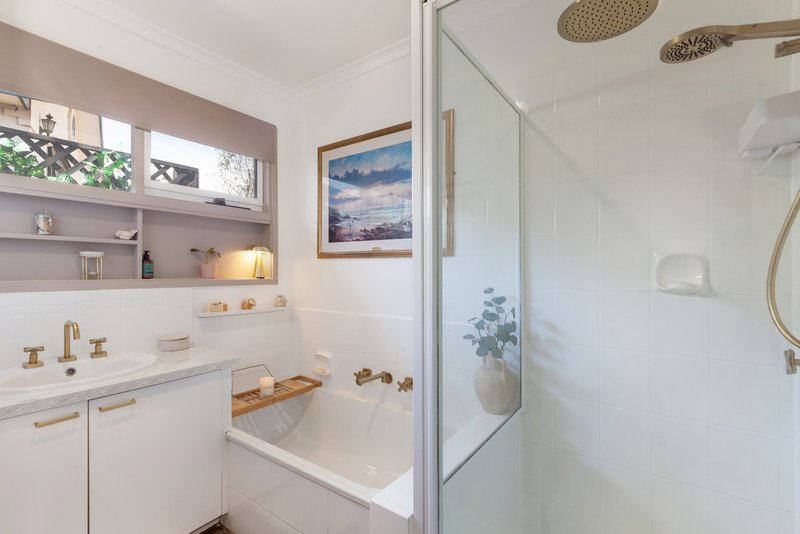 Photo - 3 Donaldson Drive, Broadford VIC 3658 - Image 4