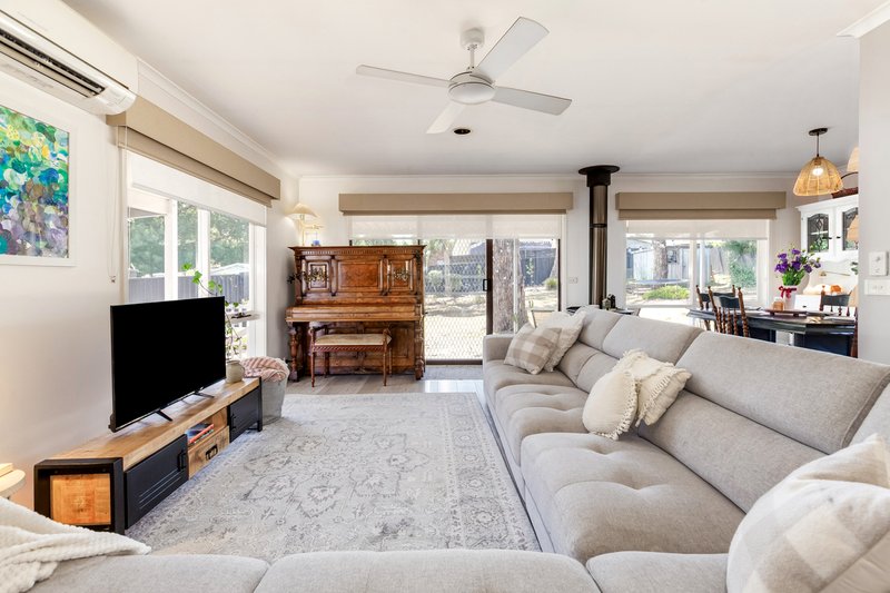 Photo - 3 Donaldson Drive, Broadford VIC 3658 - Image 8