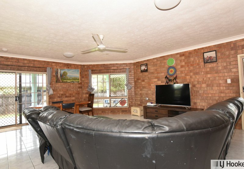 Photo - 3 Dore Street, Tully QLD 4854 - Image 3